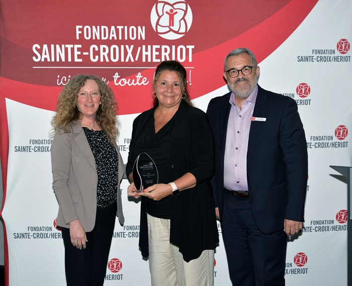 Photo 2 - Remise du Prix Pierre-Montpetit à Katheline Boisvert